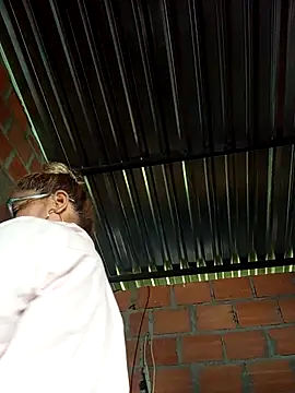 natally ross21 online show from October 15, 2025, 12:38 pm