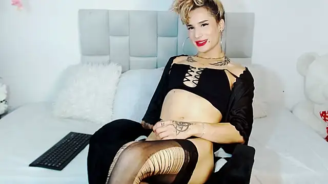 Snapshot of miasmith17 chatting on March 2, 2025, 3:24 am miasmith17 online show from March 2, 2025, 3:24 am