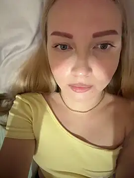 Snapshot of Aleksandrakis chatting on November 12, 2025, 10:26 am Aleksandrakis online show from November 12, 2025, 10:26 am