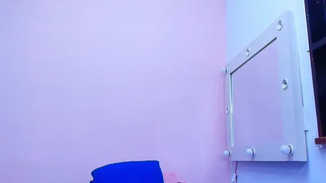 Snapshot of kendal_rossi chatting on September 9, 2025, 11:54 am kendal rossi online show from September 9, 2025, 11:54 am