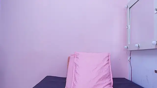 Snapshot of kendal_rossi chatting on September 16, 2025, 11:55 am kendal rossi online show from September 16, 2025, 11:55 am