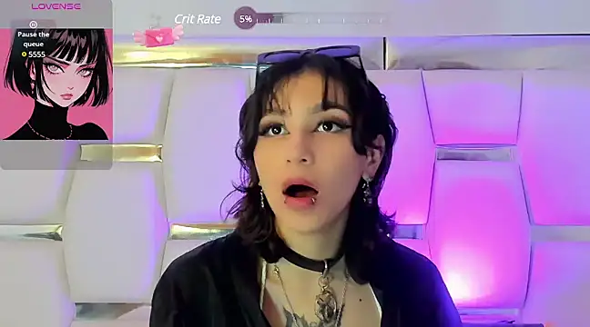 Snapshot of Naomi-Haruno chatting on February 8, 2025, 6:33 am Naomi-Haruno online show from February 8, 2025, 6:33 am