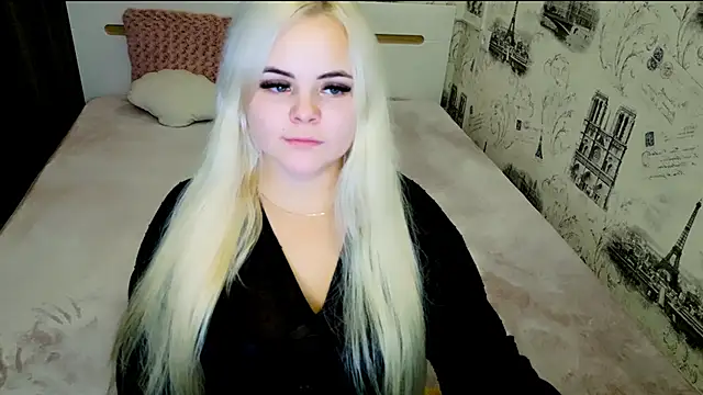 lovely-eyes online show from October 30, 2025, 8:09 pm