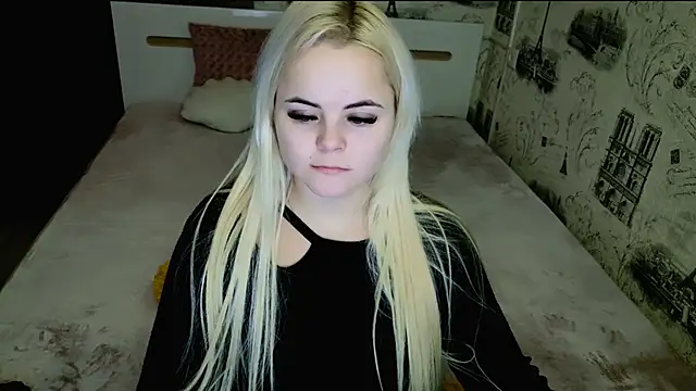 Snapshot of lovely-eyes chatting on January 17, 2026, 6:33 pm lovely-eyes online show from January 17, 2026, 6:33 pm