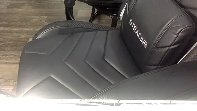 Snapshot of KingDerRico chatting on January 14, 2026, 8:25 pm KingDerRico online show from January 14, 2026, 8:25 pm