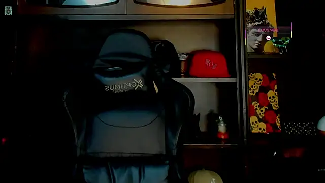 Snapshot of RickG_Oficial chatting on October 23, 2025, 11:46 pm RickG Oficial online show from October 23, 2025, 11:46 pm