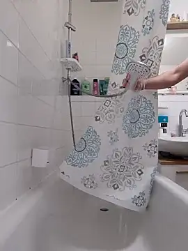 Snapshot of Chriso0007 chatting on November 7, 2025, 11:10 am Chriso0007 online show from November 7, 2025, 11:10 am