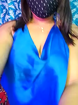 Snapshot of beauty_alina chatting on January 24, 2025, 8:00 pm beauty alina online show from January 24, 2025, 8:00 pm