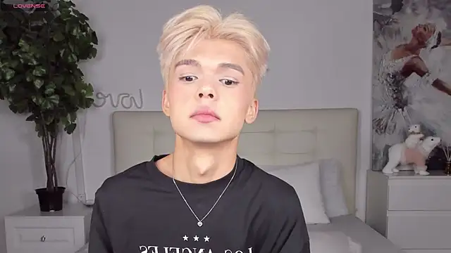 Felix Rey online show from December 16, 2025, 6:46 pm