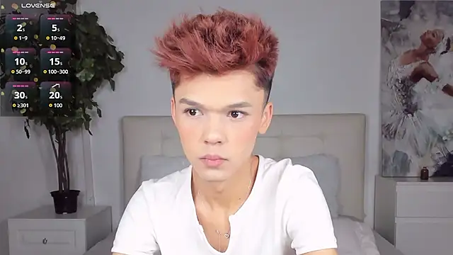 Snapshot of Felix_Rey chatting on February 5, 2026, 5:17 pm Felix Rey online show from February 5, 2026, 5:17 pm