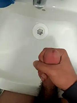 Snapshot of TajhhMoukh chatting on January 8, 2026, 10:12 pm TajhhMoukh online show from January 8, 2026, 10:12 pm