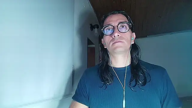 Snapshot of RustyGray chatting on February 16, 2026, 6:04 pm RustyGray online show from February 16, 2026, 6:04 pm