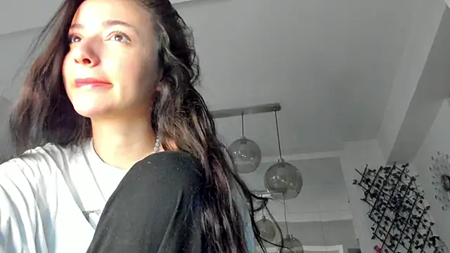 IreneVON online show from January 26, 2025, 4:41 am