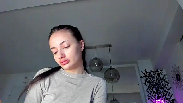 IreneVON online show from February 28, 2025, 5:59 am