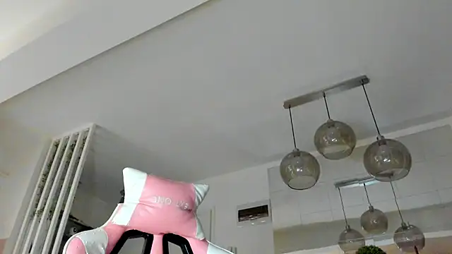 Snapshot of IreneVON chatting on January 7, 2026, 4:59 am IreneVON online show from January 7, 2026, 4:59 am