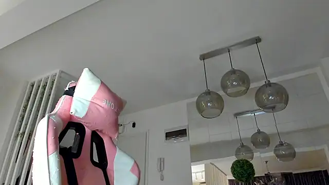 Snapshot of IreneVON chatting on February 5, 2026, 5:12 am IreneVON online show from February 5, 2026, 5:12 am