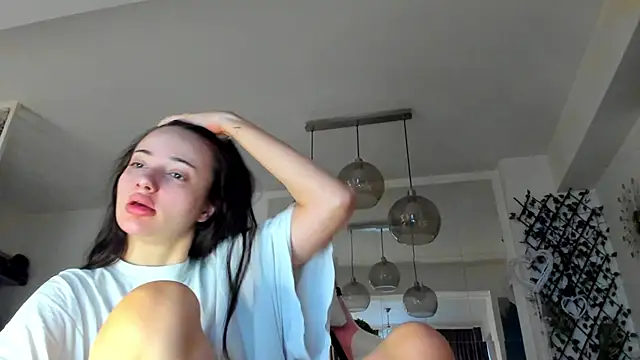 Snapshot of IreneVON chatting on February 20, 2026, 5:26 am IreneVON online show from February 20, 2026, 5:26 am