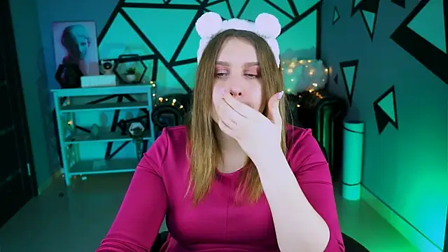 FioraMarmoris online show from January 11, 2025, 3:31 pm