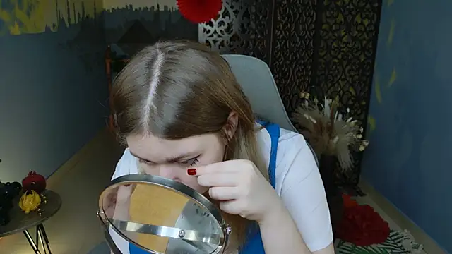 FioraMarmoris online show from February 1, 2025, 8:08 am