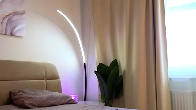 Eva Natsumi online show from February 22, 2025, 11:02 am