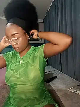 Queen-Chocolate online show from September 25, 2025, 2:59 am