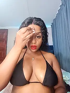 Snapshot of Queen-Chocolate chatting on February 7, 2026, 11:08 pm Queen-Chocolate online show from February 7, 2026, 11:08 pm