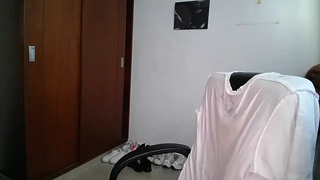 Snapshot of venelope1 chatting on November 20, 2025, 7:57 pm venelope1 online show from November 20, 2025, 7:57 pm