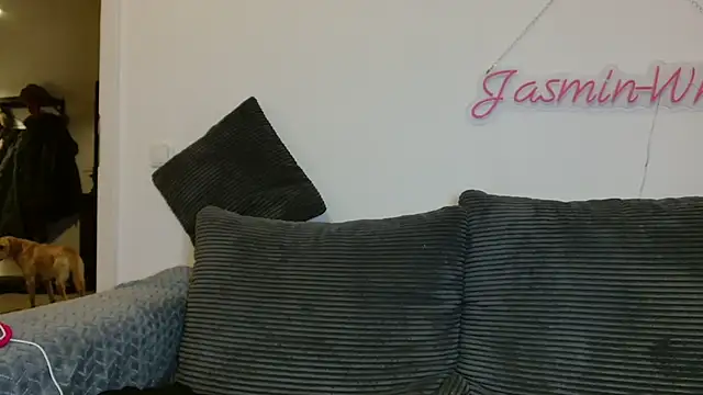 Jasmin-White online show from May 23, 2026, 11:53 pm
