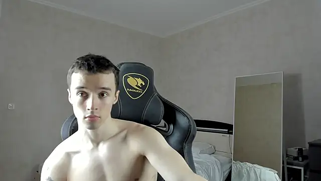 Snapshot of MasonWarholl chatting on January 28, 2025, 1:29 am MasonWarholl online show from January 28, 2025, 1:29 am