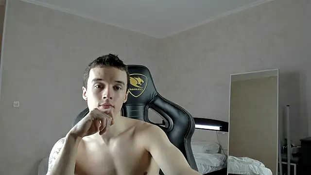 Snapshot of MasonWarholl chatting on February 8, 2025, 5:08 pm MasonWarholl online show from February 8, 2025, 5:08 pm