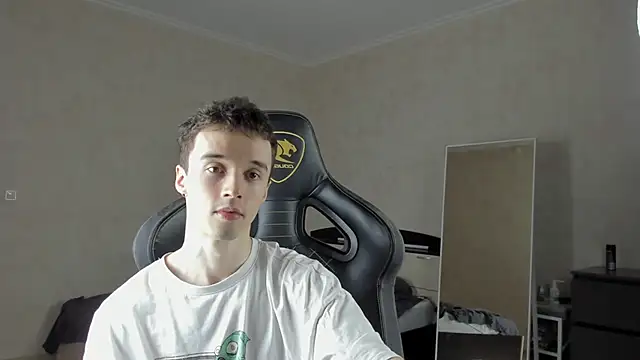 Snapshot of MasonWarholl chatting on March 21, 2025, 1:13 am MasonWarholl online show from March 21, 2025, 1:13 am