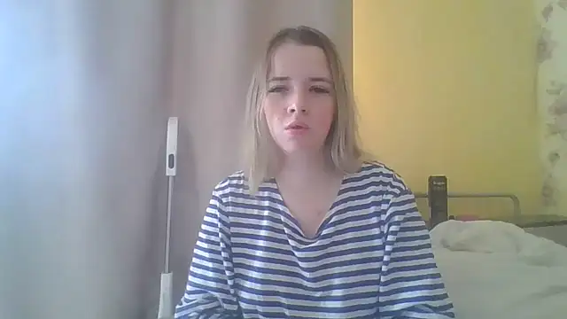 ViolaCandy online show from July 13, 2026, 4:15 am
