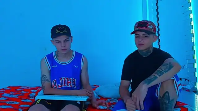 HOT boy2025 online show from February 12, 2025, 1:19 am