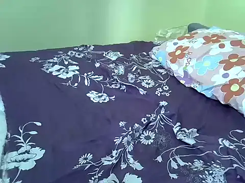 naughtycate  online show from October 19, 2025, 11:55 am