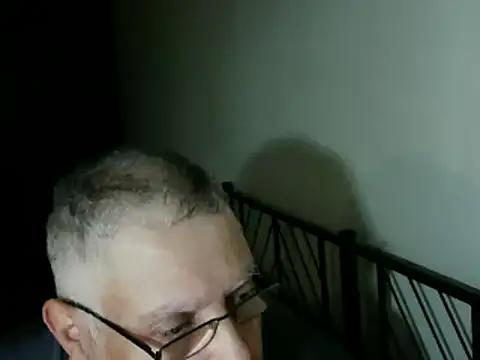 100Tauros online show from October 24, 2025, 9:33 pm