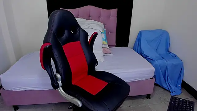 Ladysexy hot19 online show from January 8, 2026, 3:20 am