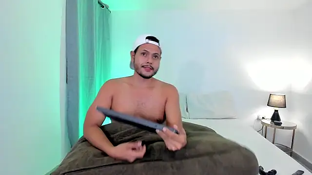 Snapshot of Nate_Ocean chatting on January 17, 2026, 7:57 am Nate Ocean online show from January 17, 2026, 7:57 am