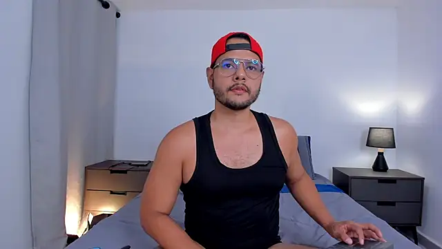 Snapshot of Nate_Ocean chatting on February 3, 2026, 3:37 am Nate Ocean online show from February 3, 2026, 3:37 am