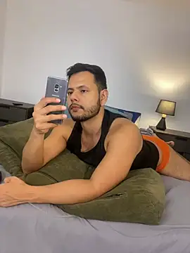 Snapshot of Nate_Ocean chatting on February 10, 2026, 3:21 am Nate Ocean online show from February 10, 2026, 3:21 am