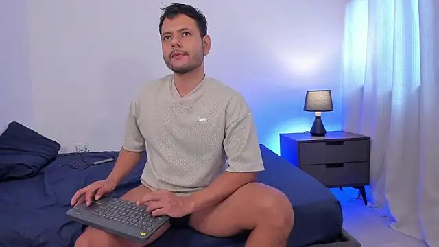 Snapshot of Nate_Ocean chatting on February 28, 2026, 1:12 pm Nate Ocean online show from February 28, 2026, 1:12 pm