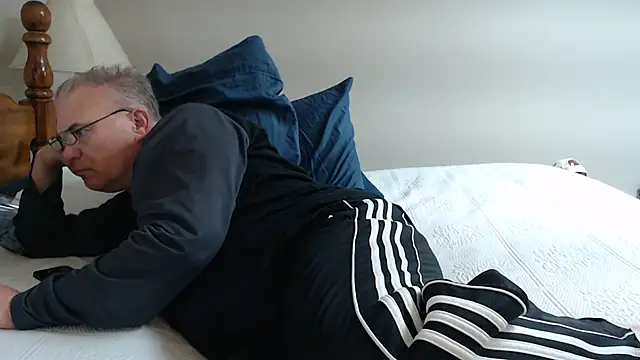 Snapshot of JaySloan chatting on February 17, 2025, 2:37 pm JaySloan online show from February 17, 2025, 2:37 pm