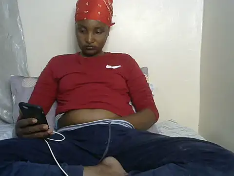 StacyGee24 online show from November 12, 2025, 7:35 pm