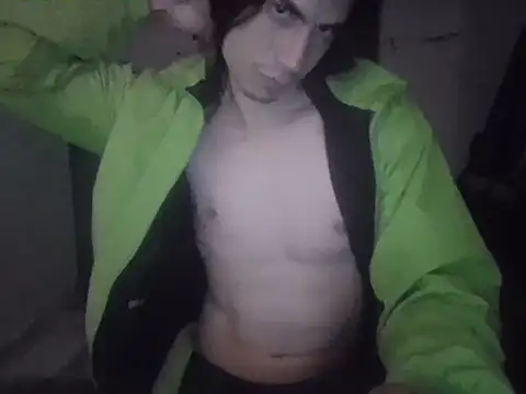 Snapshot of lmlfff chatting on December 18, 2025, 9:43 pm lmlfff online show from December 18, 2025, 9:43 pm