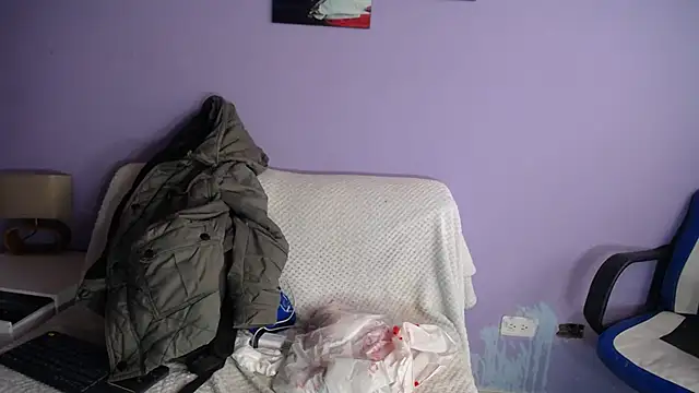 sophia ny online show from April 13, 2026, 1:05 pm