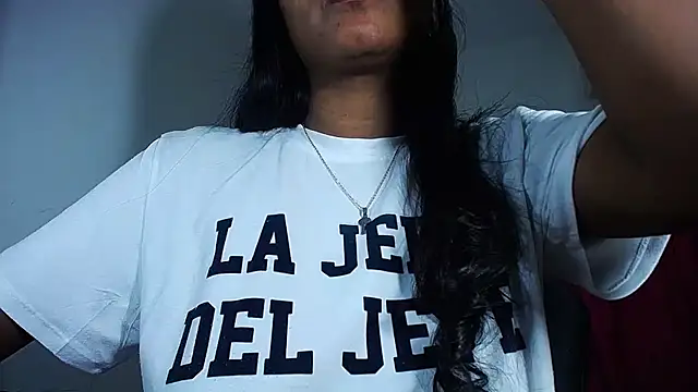Snapshot of Sashabreck chatting on December 21, 2025, 2:51 am Sashabreck online show from December 21, 2025, 2:51 am