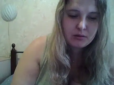 Snapshot of ParisMimi chatting on December 22, 2025, 10:45 am ParisMimi online show from December 22, 2025, 10:45 am