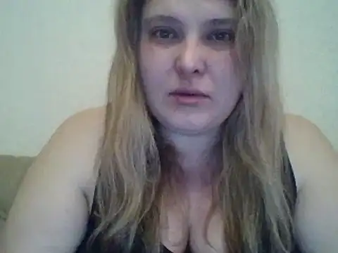 Snapshot of ParisMimi chatting on February 5, 2026, 7:24 am ParisMimi online show from February 5, 2026, 7:24 am