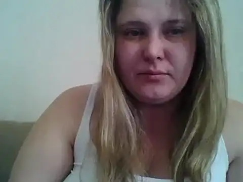 Snapshot of ParisMimi chatting on February 10, 2026, 7:34 am ParisMimi online show from February 10, 2026, 7:34 am