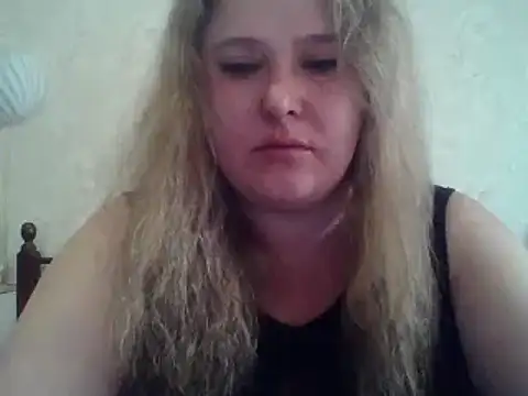 Snapshot of ParisMimi chatting on March 7, 2026, 6:54 am ParisMimi online show from March 7, 2026, 6:54 am