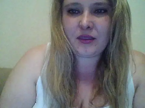 Snapshot of ParisMimi chatting on April 11, 2026, 9:08 pm ParisMimi online show from April 11, 2026, 9:08 pm